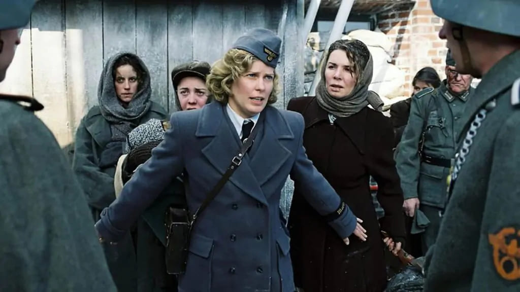 Густлофф (Die Gustloff) 2008 г. Густлофф (Die Gustloff) 2008 г. (кадр из фильма). 1