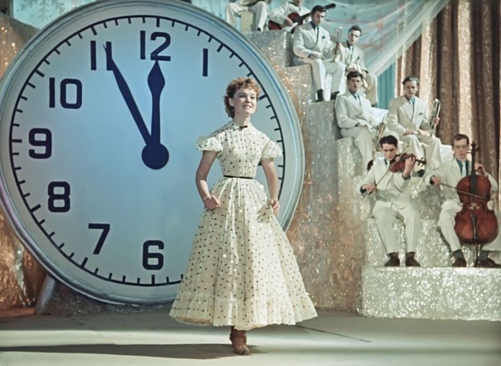 Карнавальная ночь 1956 г. (кадр из фильма). 1