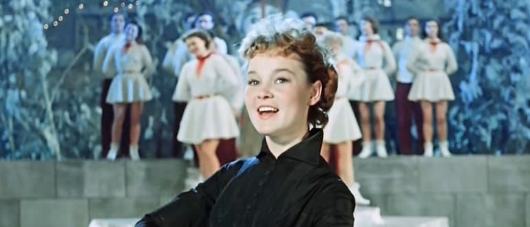 Карнавальная ночь 1956 г. (кадр из фильма).