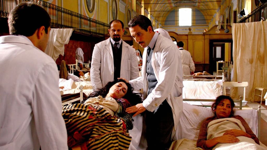 Джузеппе Москати: Исцеляющая любовь (Giuseppe Moscati — l’amore che guarisce) 2007 г. Джузеппе Москати: Исцеляющая любовь (Giuseppe Moscati — l’amore che guarisce) 2007 г. (кадр из фильма) . 3