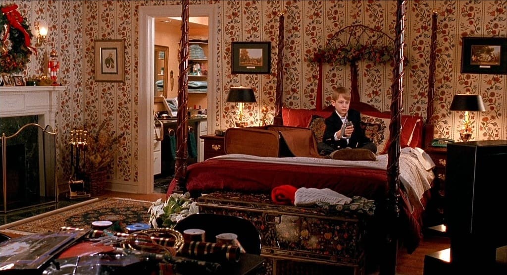 Один дома 2: Затерянный в Нью-Йорке» (Home Alone 2: Lost in New York) 1992 г. Один дома 2: Затерянный в Нью-Йорке» (Home Alone 2: Lost in New York) 1992 г. (кадр из фильма). 1