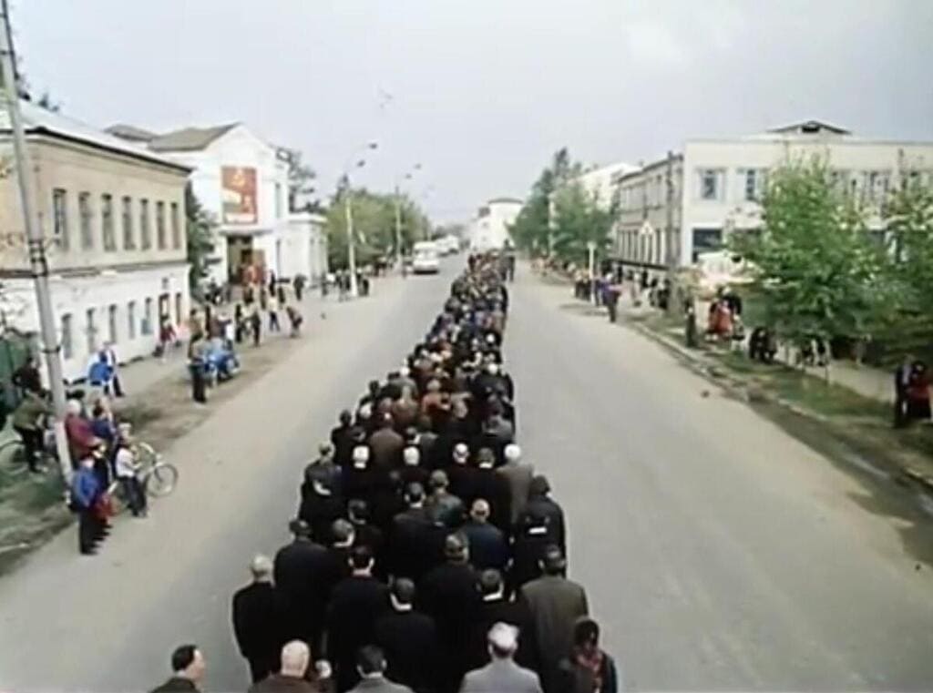 Остановился поезд 1982 г. Остановился поезд 1982 г. 3