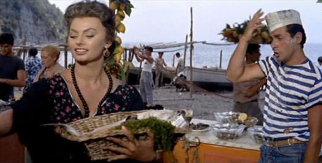 Хлеб любовь и 1955 г. Хлеб, любовь и 1955 г. (кадр из фильма). 3