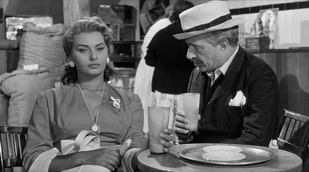Жаль что ты каналья (Peccato che sia una canaglia) 1954 г. Жаль что ты каналья (Peccato che sia una canaglia) 1954 г. (кадр из фильма) 3